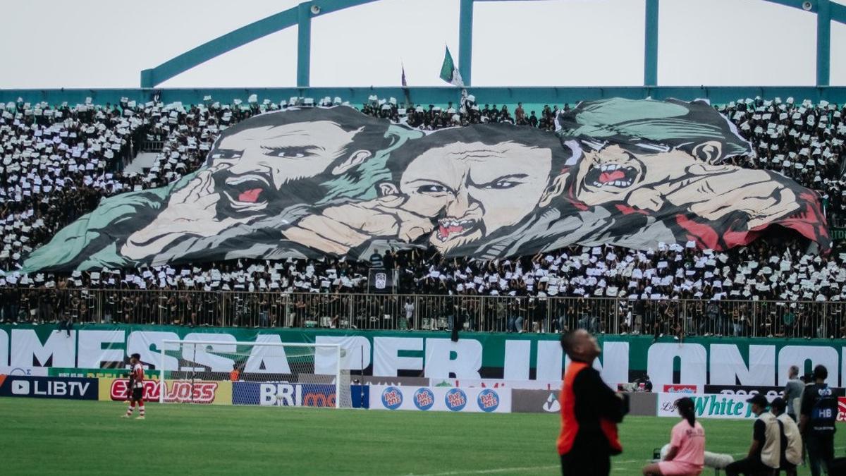 Amazing! Penggawa PSS Terkesima Atmosfer Dukungan Brigata Curva Sud di BRI  Liga 1 - Indonesia Bola.com