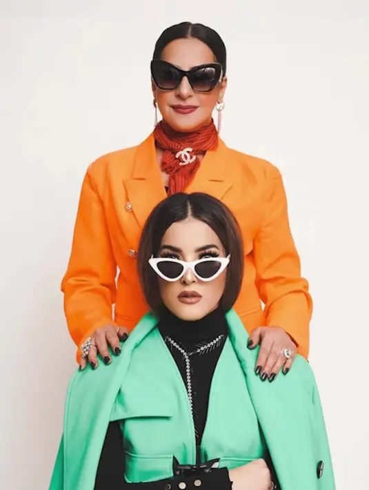 Tentunya bukan hanya Tasya saja yang suka sama penampilan mereka saat pemotretan, tapi juga netizen yang membanjiri ibu dan anak ini dengan pujian di kolom komentar. (Instagram/tasyafarasya).