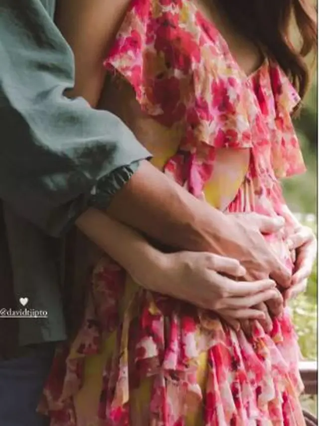 6 Potret Julie Estelle Umumkan Hamil Anak Pertama, Pamer Baby Bump