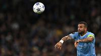 Kyle Walker yang kini tengah menjalani musim ke-7 bersama Manchester City hingga kini telah tampil dalam 51 laga bareng The Citizens di Liga Champions dengan torehan 1 gol dan 1 assist. Sejak melakukan debut pada 13 September 2017, ia telah mengoleksi satu trofi Liga Champions bareng Manchester City pada musim 2022/2023 setelah mengalahkan Inter Milan 1-0 pada laga final. (AFP/Paul Ellis)