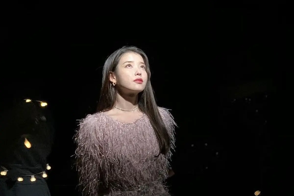 IU. (Instagram/ dlwlrma)