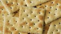 Crackers (Via: careinfo.in)