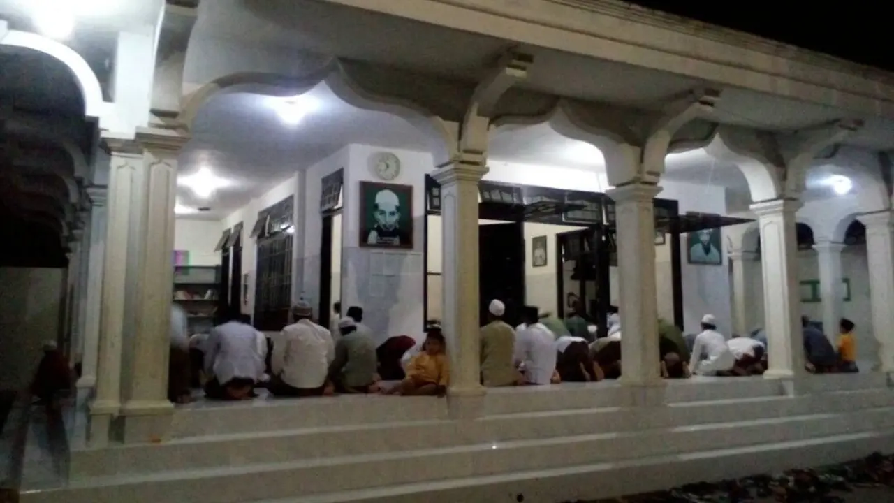 Jemaah Tarawih Kilat di Sumenep Minta Salat Lebih Cepat