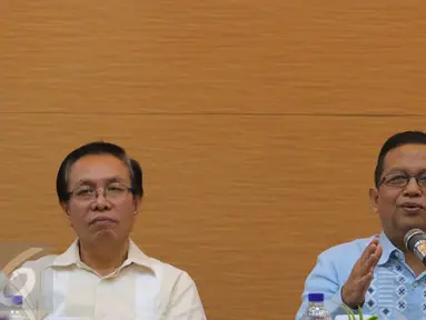 Ketua KEIN Soetrisno Bachir memberikan keterangan pada saat FGD Komite Ekonomi dan Industri Nasional (KEIN) di Jakarta, Rabu (5/10). KEIN tengah menyusun peta jalan (roadmap) industrialisasi sektor pariwisata. (Liputan6.com/Angga Yuniar)