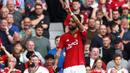 Kapten Manchester United, Bruno Fernandes berselebrasi setelah mencetak gol ketiga timnya ke gawang Nottingham Forest pada laga lanjutan Liga Inggris 2023/2024 di Old Trafford, Manchester, Inggris, 26 Augustus 2023. Bruno terpilih menjadi kapten utama Setan Merah pada musim ini menggantikan peran Harry Maguire. Pemain asal Portugal tersebut tercatat memiliki kontrak hingga tahun 2026 dan mendapatkan gaji sebesar 240 ribu pounds per pekan di Old Trafford. (AFP/Darren Staples)