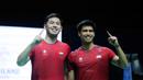 Ganda putra Indonesia Sabar Karyaman Gutama/Moh. Reza Pahlevi Isfahani, melakukan selebrasi setelah menaklukkan wakil Malaysia, Aaron Chia/Soh Wooi Yik pada laga final SEA Games 2025 di Thammasat University Rangsit Campus, Pathum Thani, Minggu (14/12/2025). (Bola.com/Bagaskara Lazuardi)