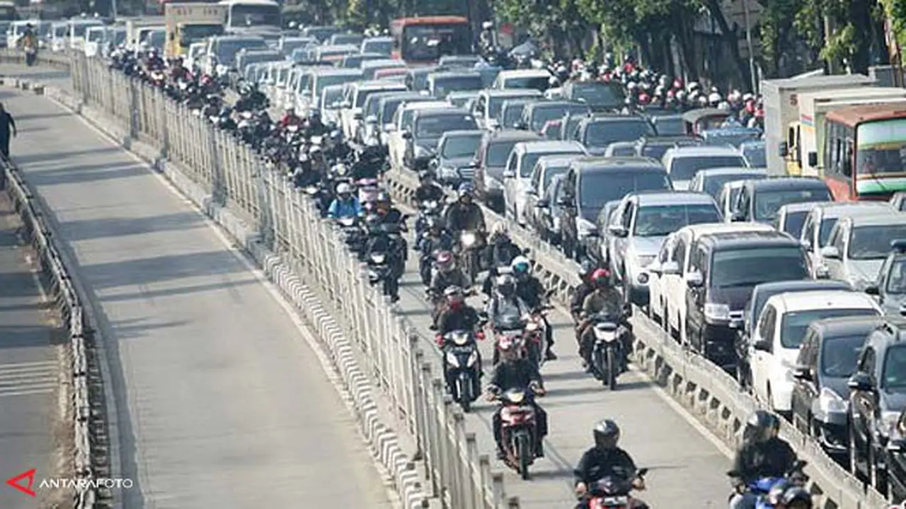 banjir-busway-140121b.jpg