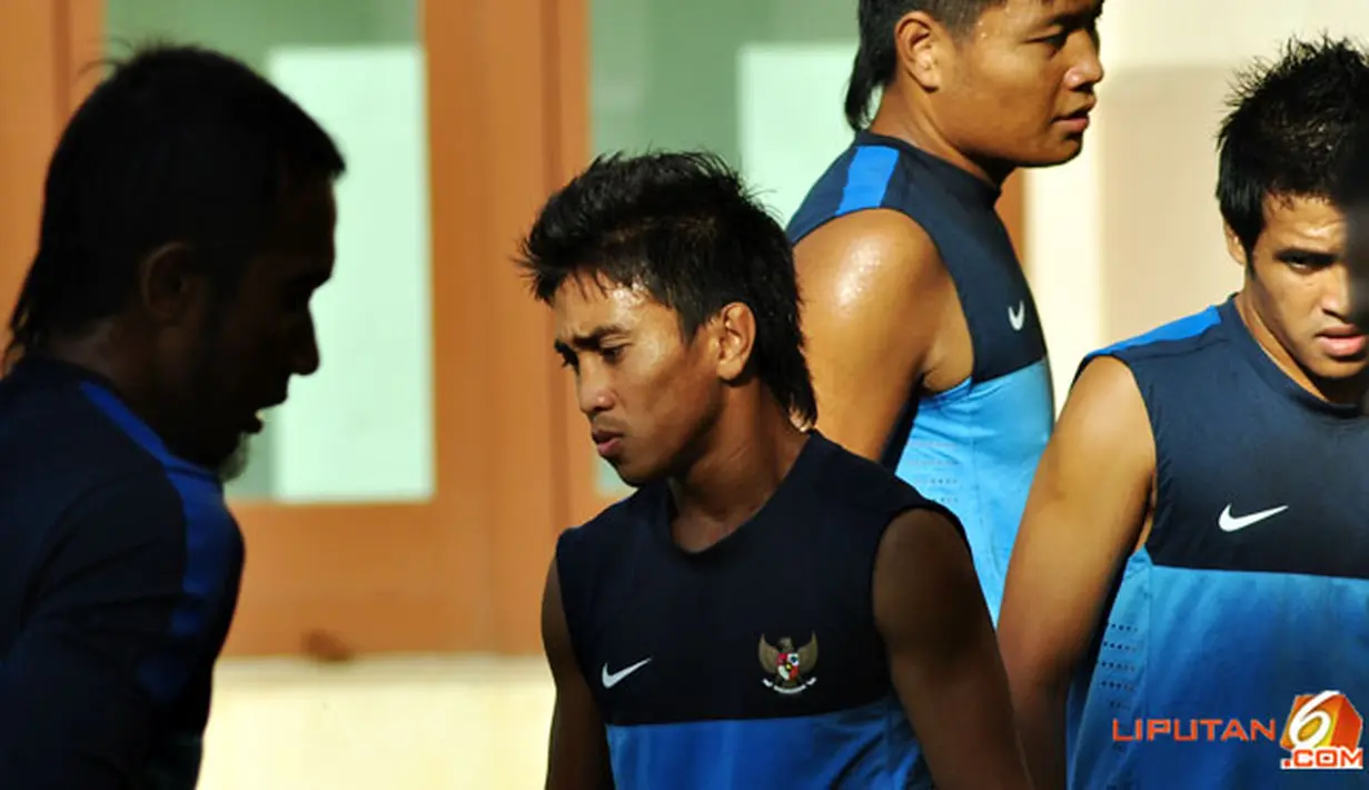 Latihan Timnas Indonesia Minggu (25/11/2012) di Hotel Horses Golden Palace, Kuala Lumpur, Malaysia.  tempat menginap Pemain Timnas Piala AFF 2012.