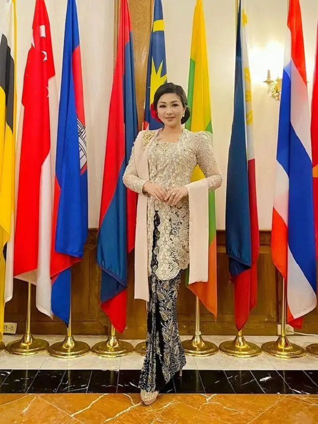 [Fimela] Fitri Carlina