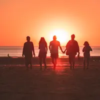 Ilustrasi Liburan Keluarga | unsplash.com