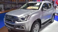 Isuzu MU-X anyar akhirnya diperlihatkan di BIMS 2017 (Foto: Indianautosblog)