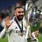 Bek kanan asal Spanyol berusia 32 tahun, Dani Carvajal yang kini tengah menjalani musim ke-12 bersama Real Madrid tercatat telah mengoleksi 26 trofi bareng Los Blancos, termausk 4 trofi La Liga dan 6 trofi Liga Champions. Hingga kini, produk asli akademi Real Madrid yang sempat membela Bayer Leverkusen selama semusim pada 2012/2013 total telah bermain dalam 417 laga di semua kompetisi. (AFP/Anne-Christine Poujoulat)
