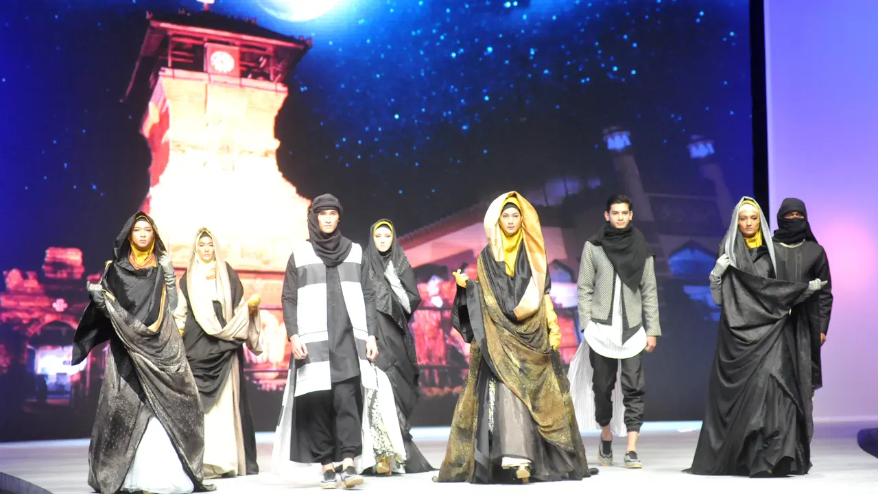 Indonesia Fashion Week 2015 - Irna Mutiara 4
