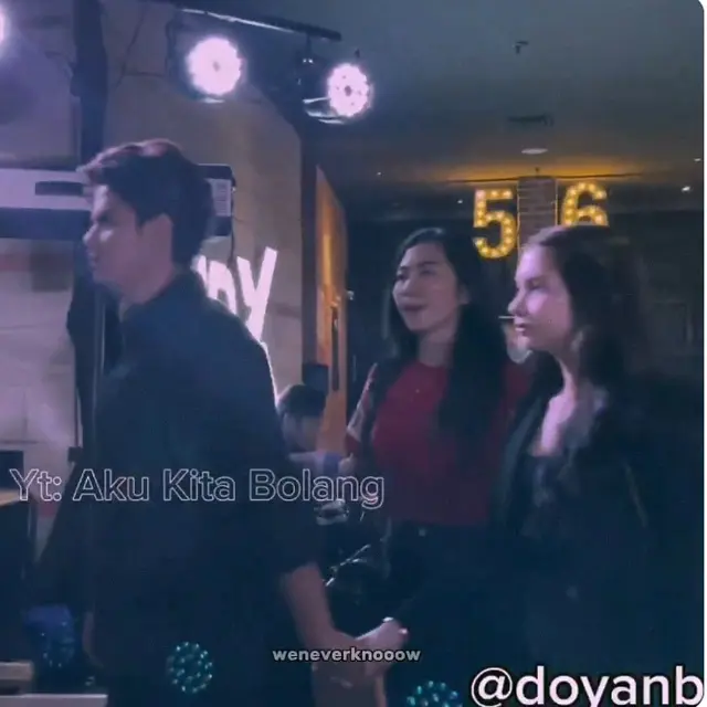 6 Potret Aliando dan Richelle Skornicki Gandengan Tangan, Akui Telah Berpacaran