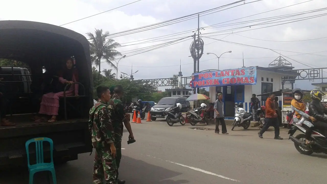 Demo Angkot
