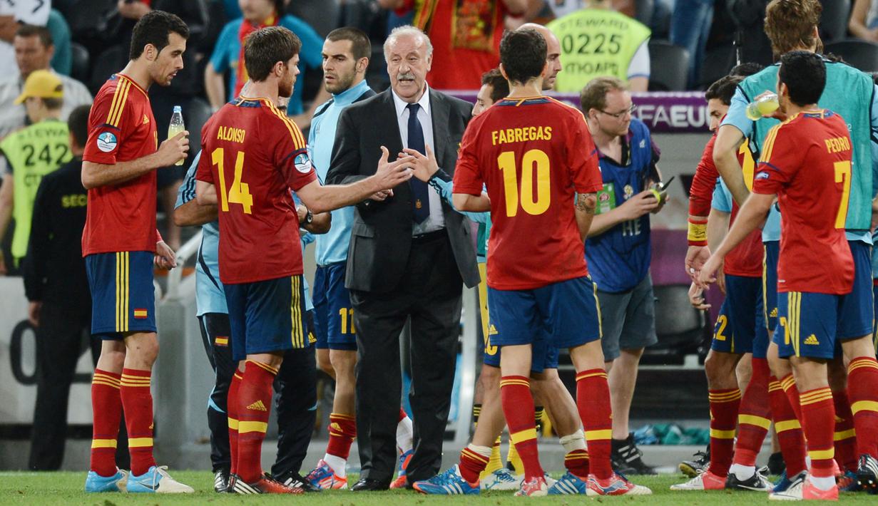 Dan benar saja anak asuh Del Bosque akhirnya keluar sebagai juara usai menumbangkan Italia di final dengan empat gol tanpa balas. (Foto/AFP/Jeff Pachoud)