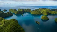 Palau, sebuah negara yang terkenal dengan keindangan alamnya, membuat terobosan baru terhadap pariwisata berkelanjutan. (Cristina Mittermeier)