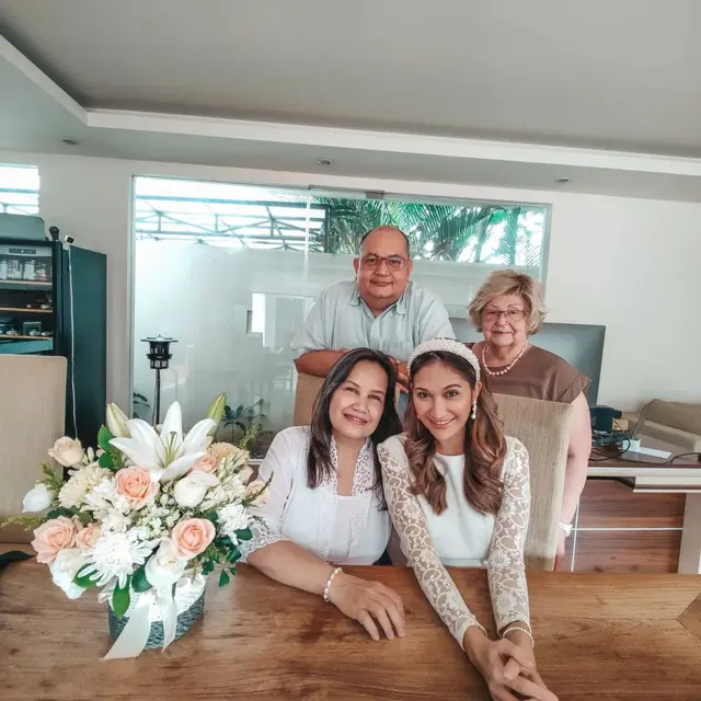Bintang FTV Georgina Andrea menikah dengan Jules Brookfield (Foto: Instagram @andreageorginaaa)