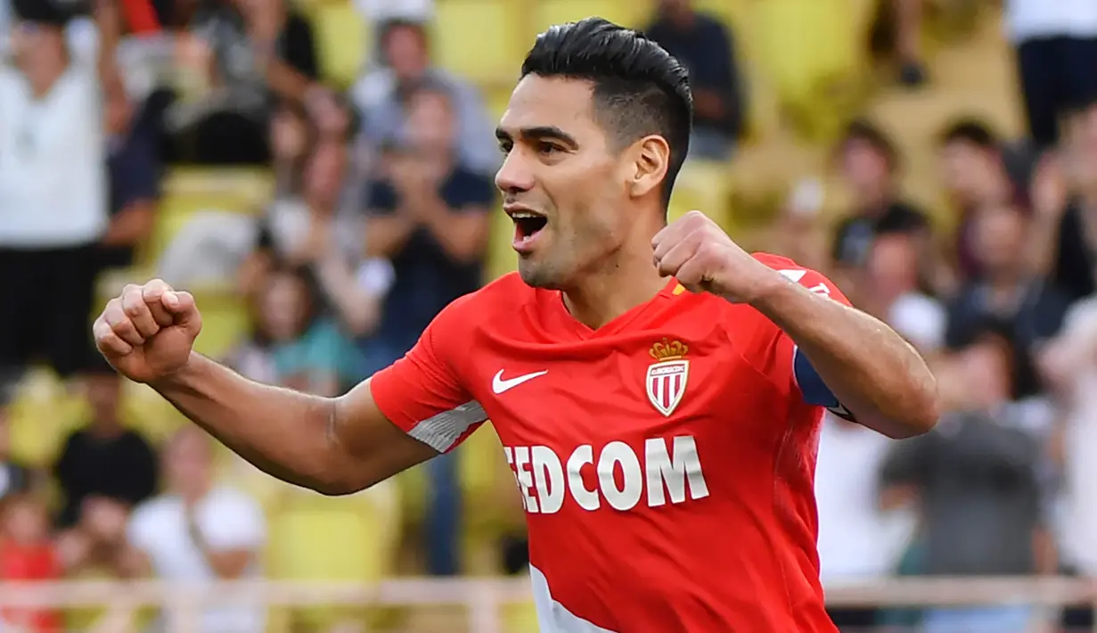 2. Radamel Falcao (AS Monaco) - 13 Gol (3 Penalti). (AFP/Yann Coatsaliou)