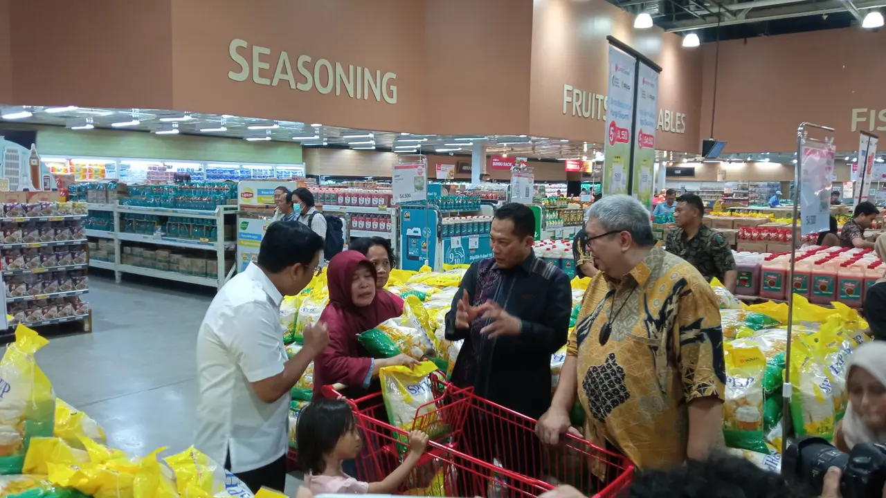 Masyarakat Bisa Beli Beras SPHP di Ritel Modern