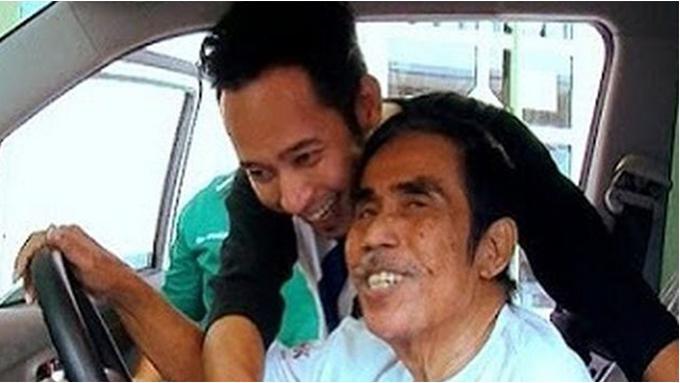 Ayah Denny Cagur Sudah Dimakamkan - News & Entertainment ...