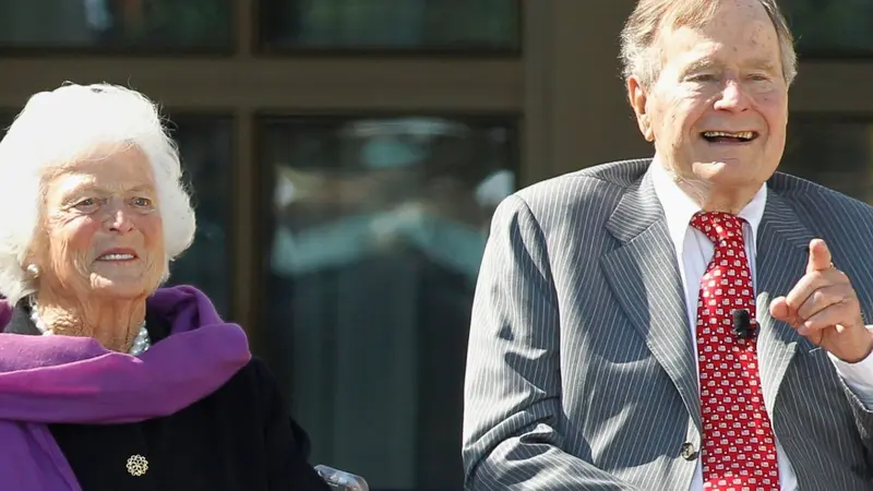 George WH Bush dan Barbara Bush. (Reuters)