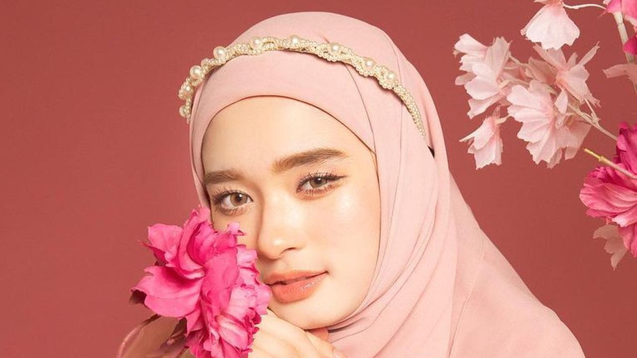 6 Potret Inara Rusli Bergaya Dreamy Jalani Pemotretan Perdana Usai Lepas Cadar, Ramai Dipuji bak Eonnie Korea