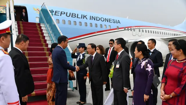 Jokowi tiba di Vietnam (Dok. Setneg)