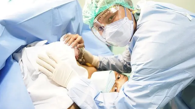 Potret Natural Tanpa Makeup 6 Artis Setelah Melahirkan, Tetap Menawan