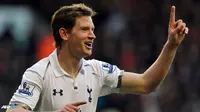 Barcelona Alihkan Bidikan ke Bek Tottenham Hotspur