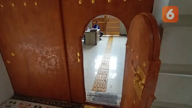 Tebalnya Pintu Kayu Di Rutan Klas IIB Serang. (Kamis, 10/11/2022). (Yandhi Deslatama/Liputan6.com).