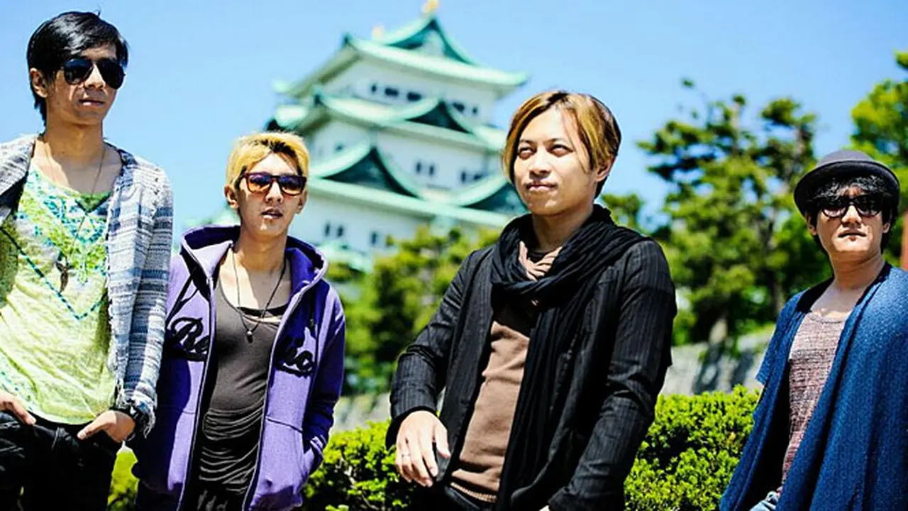 j-rocks2-130828b.jpg