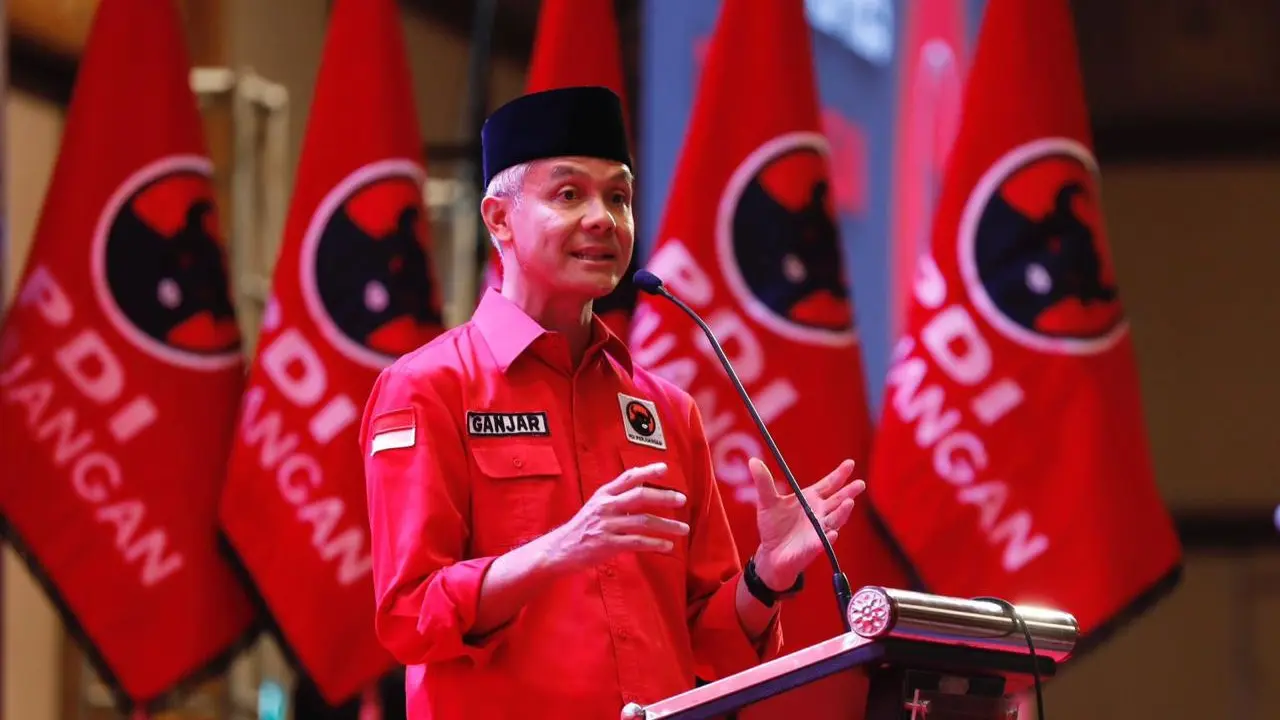 Bakal Capres PDI Perjuangan Ganjar Pranowo menghadiri konsolidasi seluruh kader tingkat DPD, DPC, PPC dan seluruh unsur pimpinan PDI-P Jawa Timur dalam rangka pemenangan pemilihan presiden (Pilpres) 2024 mendatang. (Istimewa)