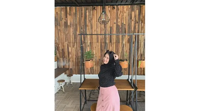 6 Pesona Aisyah Ayuningtyas, Kekasih Satria Tama yang Memesona