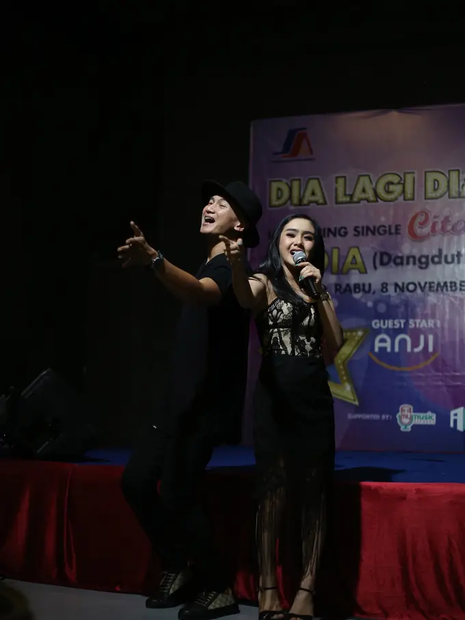 [Bintang] Cita Citata dan Anji ex Drive