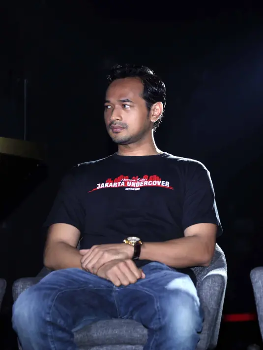 Oka membagikan pengalaman apa yang baru dilakukan dalam akting. Adegan makan sushi yang belum pernah ditemuinya. Makan makanan khas Jepang itu disajikan di atas tubuh wanita telanjang. (Nurwahyunan/Bintang.com)