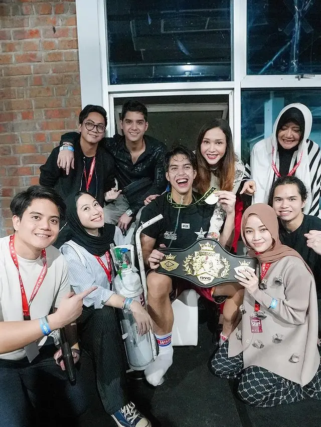 Adu Gaya Maia Estianty dan Mulan Jameela. [@maiaestiantyreal]