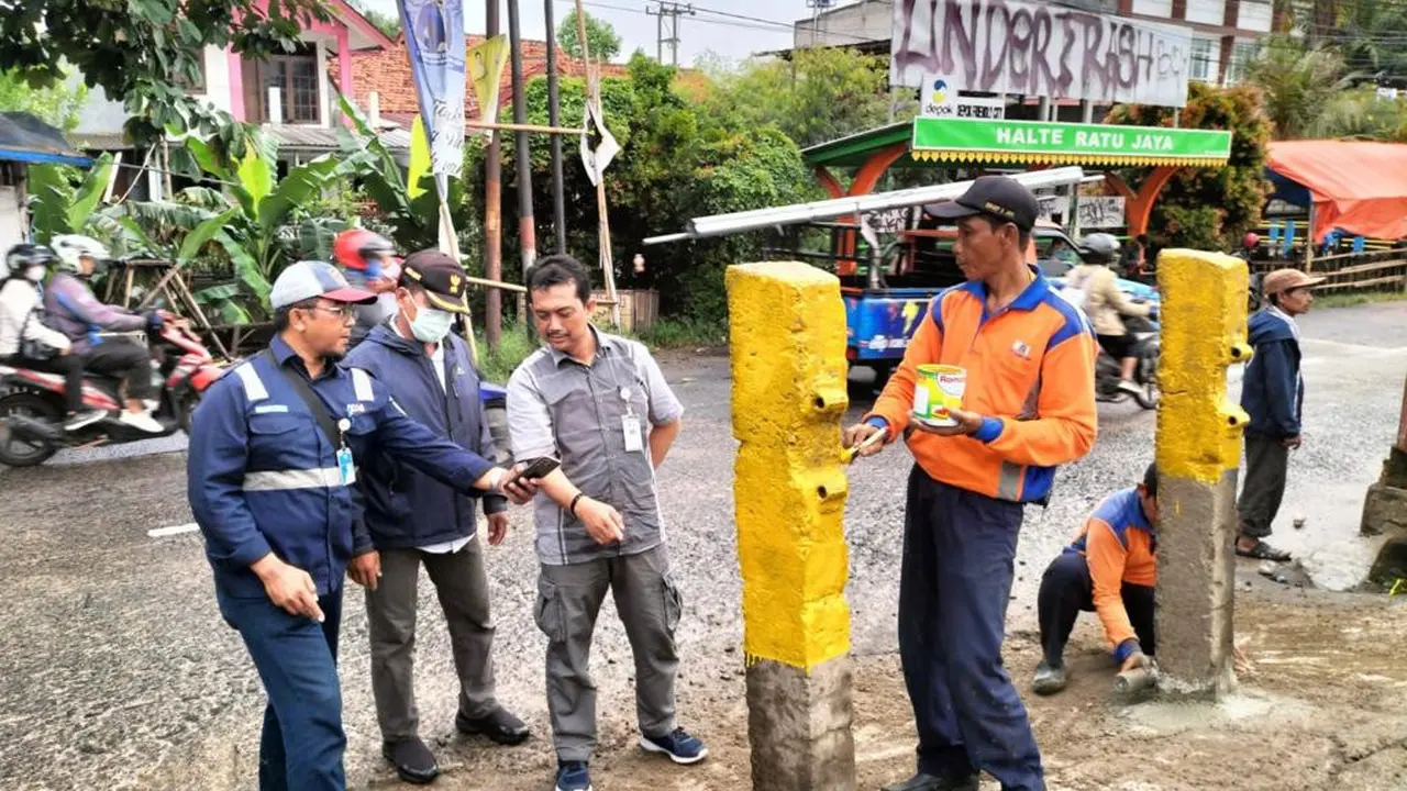 PT KAI Daop 1 Jakarta memutuskan menutup perlintasan tidak resmi atau liar di Jalan, Rawa Indah, Bojong Pondok Terong, Cipayung, Depok.