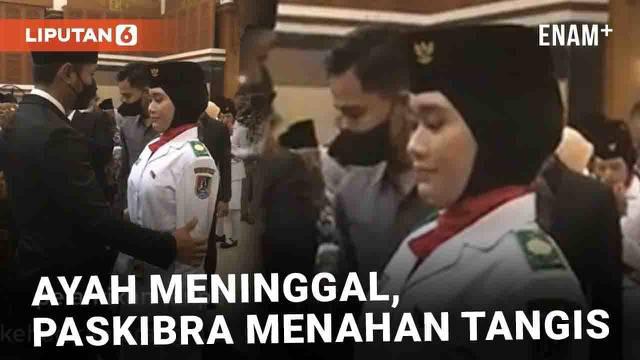 Di tengah kegembiraan perayaan HUT ke-77 Kemerdekaan RI di seluruh Nusantara, seorang Paskibra dirundung duka. Paskibra Kabupaten Tuban, Nasya Amorita terekam menahan tangis. Momen terjadi saat pelantikan paskibra oleh Bupati Tuban Aditya Halindra, u...