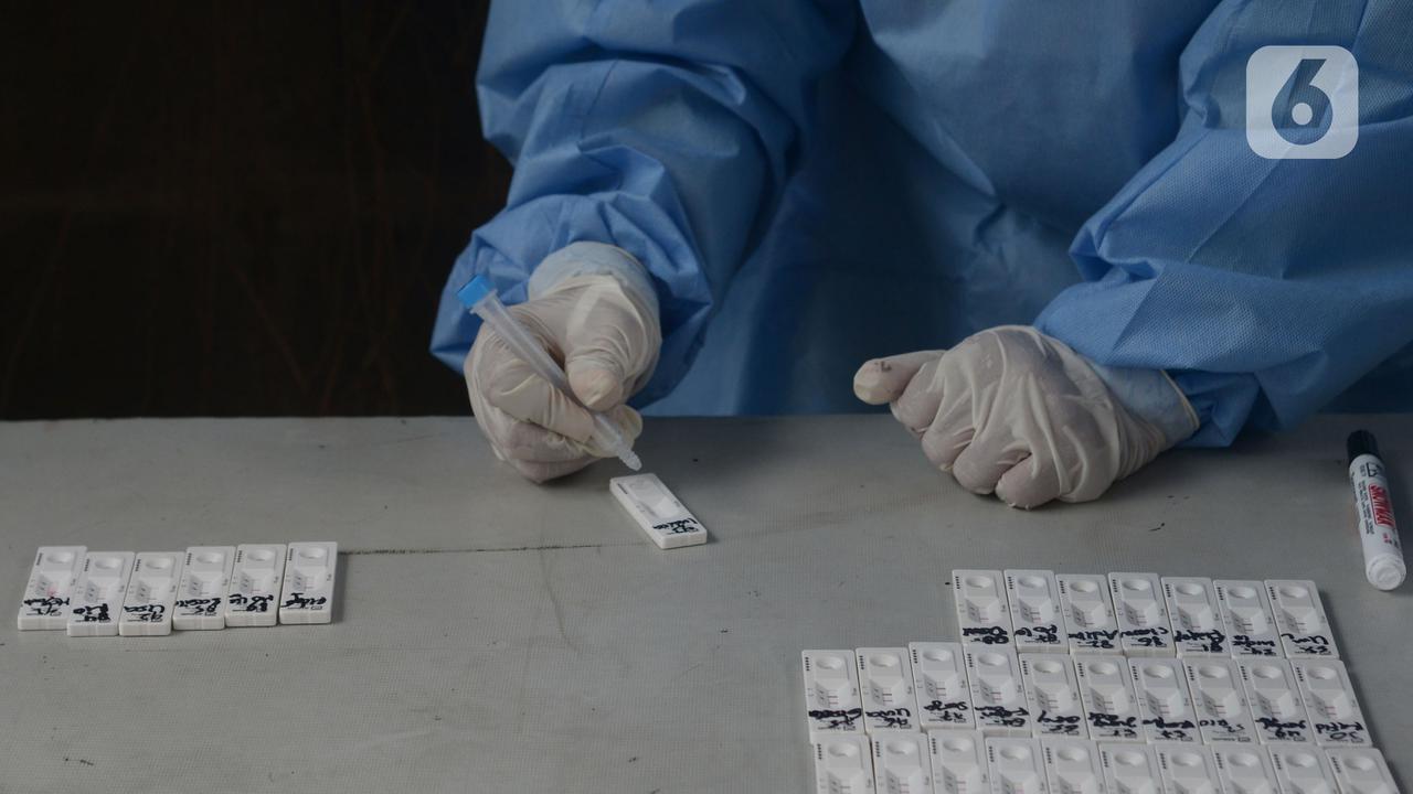 FOTO: Pengecekan Kesehatan Warga Taman Sari