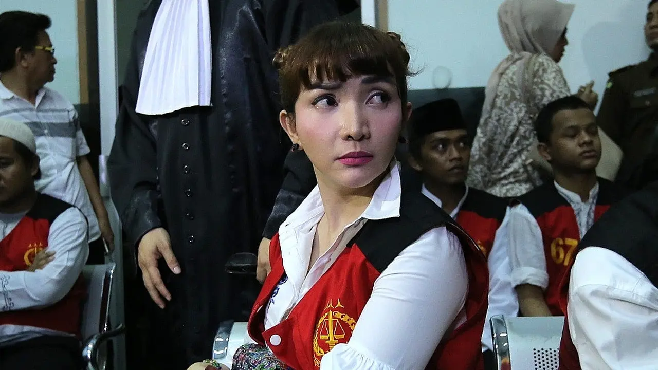 [Bintang] Roro Fitria