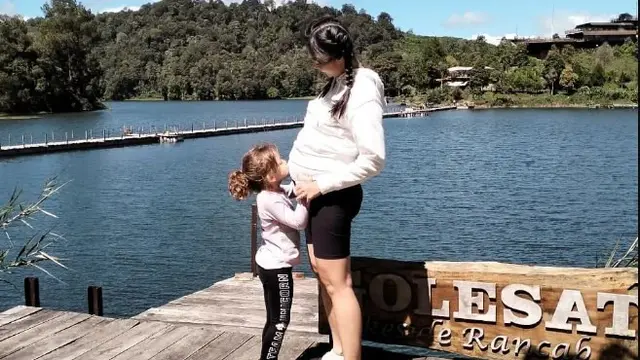 7 Potret Marissa Jeffryna Pamer Baby Bump, Mesra saat Babymoon