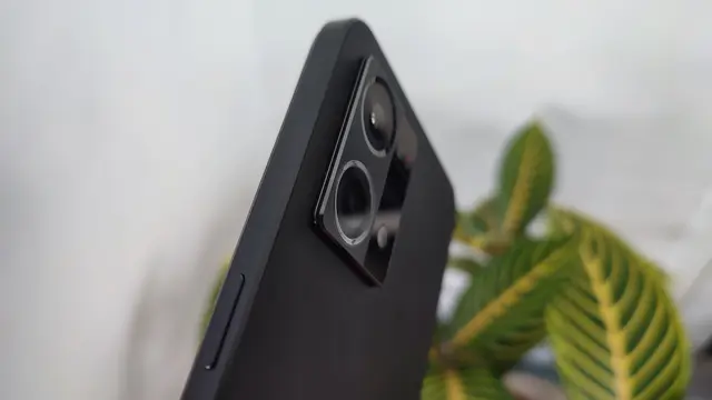 Oppo Reno8 (Liputan6.com/Giovani Dio Prasasti)