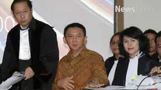 Saksi pertama yang memberi keterangan dalam sidang Ahok episode ketujuh adalah Lurah Pulang Panggang, Yuli Hardi. Yuli adalah saksi fakta atau saksi yang turut hadir di tempat kejadian dugaan penistaan agama yang dilakukan Ahok.