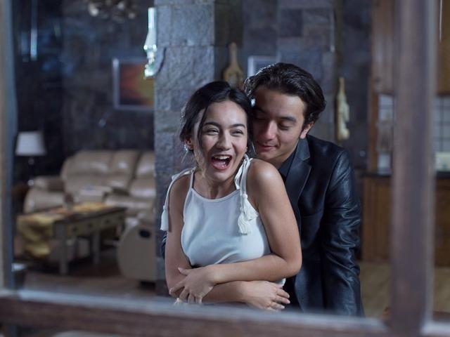 Bukan Hanya Di Sinetron Ersya Aurelia Dan Bryan Domani Juga Kompak Di Sctv Awards 2018 Showbiz Liputan6 Com