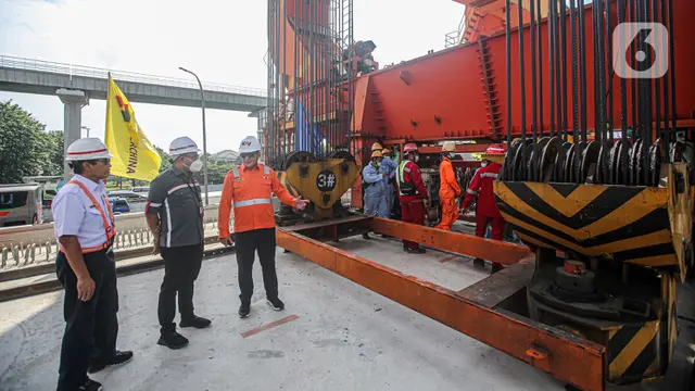 FOTO: Pemasangan Girder Box Casting Yard 1 Kereta Cepat Jakarta - Bandung Selesai