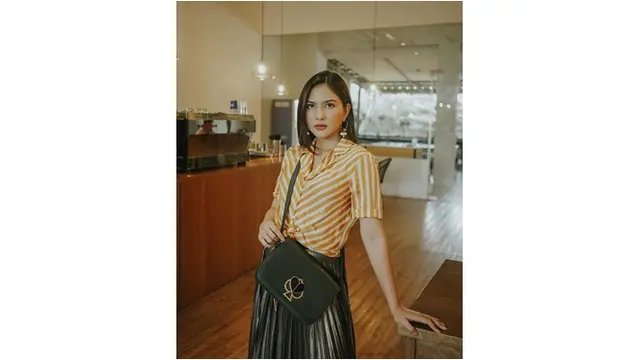 Dikabarkan Dekat Dengan Al Ghazali, Ini 7 Potret Cantiknya Jessica Mila