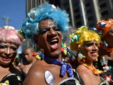 Brasil adakan Parade Gay terbesar di Sao Paulo, Brasil, Minggu (4/5/2014) ((AFP Photo/Nelson Almeida).