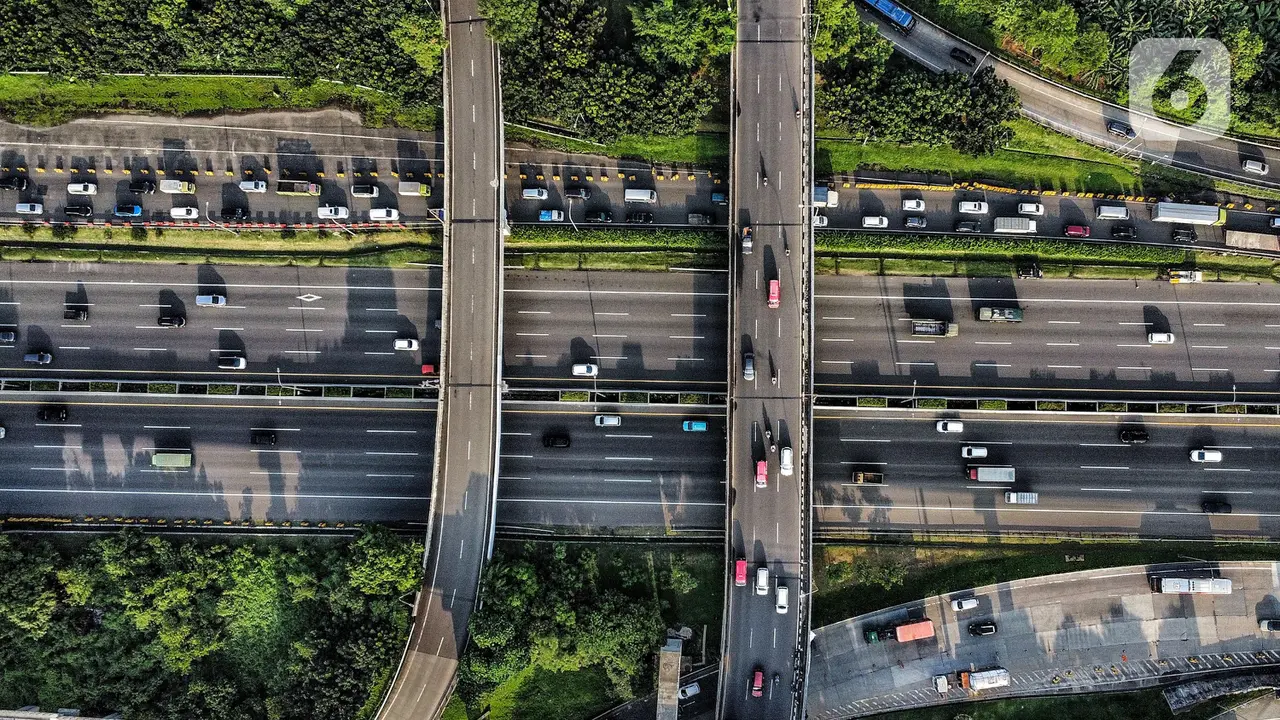 291 Ribu Kendaraan Tinggalkan Jakarta Jelang Libur Nataru