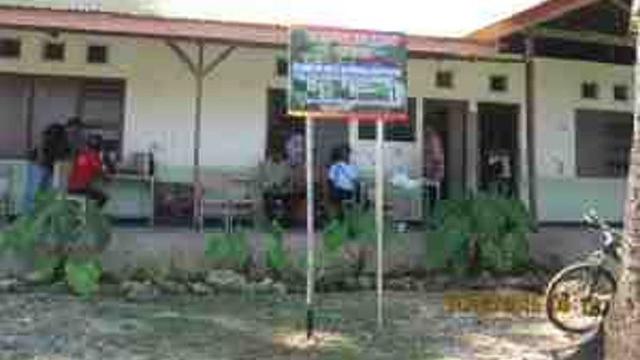 Kisah Pemulung Buka Sekolah Gratis untuk Anak-Anak Putus Sekolah